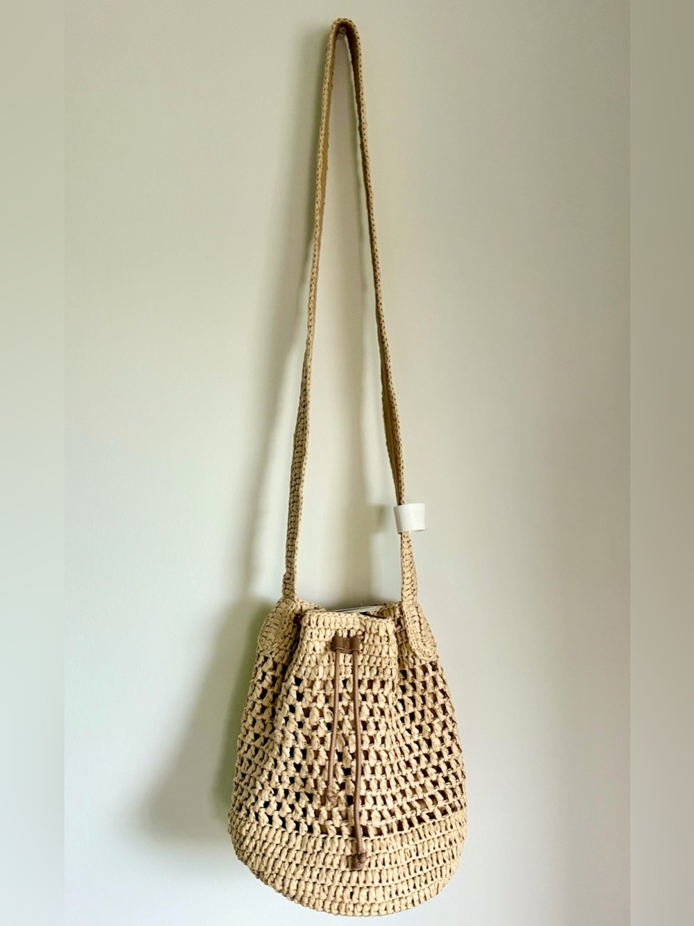 UNIQLO Crochet Bucket Bag — Beige 🤎